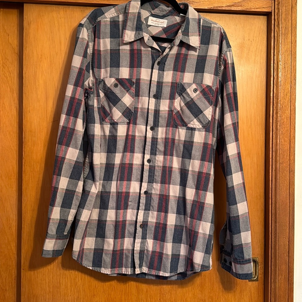Men’s flannel shirt